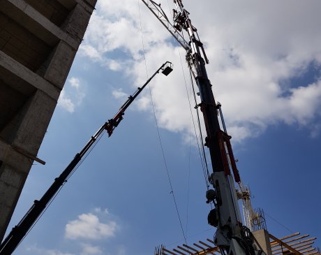 World Power 70 Ton